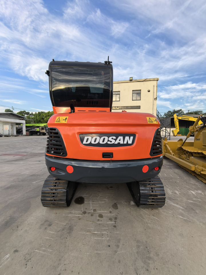 Doosan Dx60 Crawler Excavator - Bager gusjeničar: slika Doosan Dx60 Crawler Excavator - Bager gusjeničar Doosan Dx60 Crawler Excavator - Bager gusjeničar: slika Doosan Dx60 Crawler Excavator - Bager gusjeničar