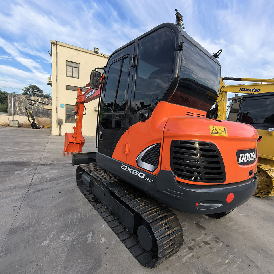 Doosan Dx60 Crawler Excavator - Bager gusjeničar: slika Doosan Dx60 Crawler Excavator - Bager gusjeničar Doosan Dx60 Crawler Excavator - Bager gusjeničar: slika Doosan Dx60 Crawler Excavator - Bager gusjeničar