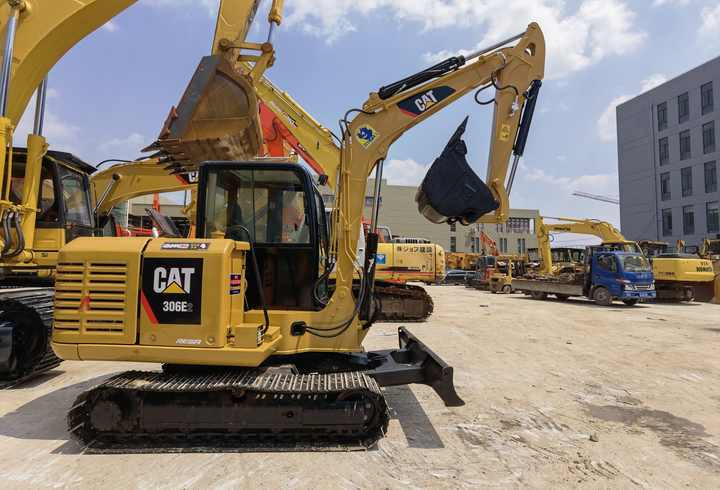 Good Condition Mini Excavator 7.5Ton Cat 306e2 Hydraulic Crawler second hand Mini digger For Sale - Bager gusjeničar: slika Good Condition Mini Excavator 7.5Ton Cat 306e2 Hydraulic Crawler second hand Mini digger For Sale - Bager gusjeničar Good Condition Mini Excavator 7.5Ton Cat 306e2 Hydraulic Crawler second hand Mini digger For Sale - Bager gusjeničar: slika Good Condition Mini Excavator 7.5Ton Cat 306e2 Hydraulic Crawler second hand Mini digger For Sale - Bager gusjeničar