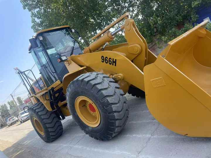Good condition Used Japan Wheel loader Caterpillar 966H front loader - Utovarivač na kotačima: slika Good condition Used Japan Wheel loader Caterpillar 966H front loader - Utovarivač na kotačima Good condition Used Japan Wheel loader Caterpillar 966H front loader - Utovarivač na kotačima: slika Good condition Used Japan Wheel loader Caterpillar 966H front loader - Utovarivač na kotačima