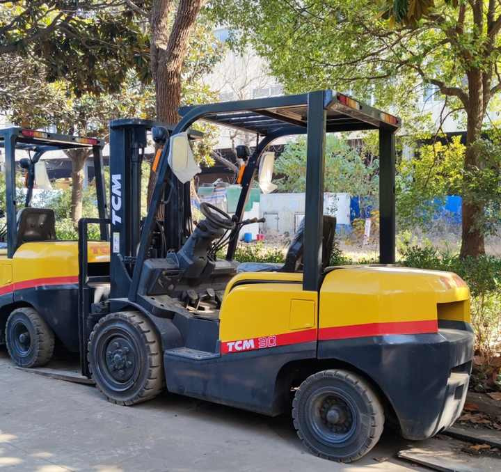 Good condition and high performance TCM FD30 used forklift with good condition on hot sale - Diesel viličar: slika Good condition and high performance TCM FD30 used forklift with good condition on hot sale - Diesel viličar Good condition and high performance TCM FD30 used forklift with good condition on hot sale - Diesel viličar: slika Good condition and high performance TCM FD30 used forklift with good condition on hot sale - Diesel viličar