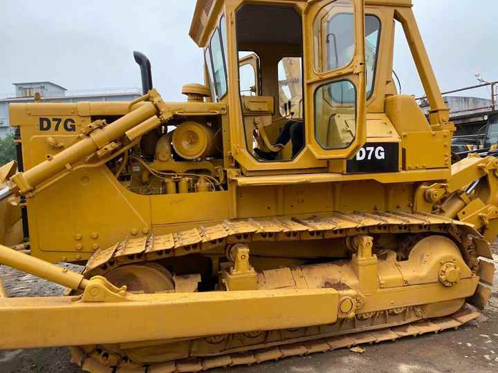 High Performance and Excellent Condition Used CAT D7G Crawler Bulldozer Original Caterpillar for sale in stock - Buldožer: slika High Performance and Excellent Condition Used CAT D7G Crawler Bulldozer Original Caterpillar for sale in stock - Buldožer High Performance and Excellent Condition Used CAT D7G Crawler Bulldozer Original Caterpillar for sale in stock - Buldožer: slika High Performance and Excellent Condition Used CAT D7G Crawler Bulldozer Original Caterpillar for sale in stock - Buldožer