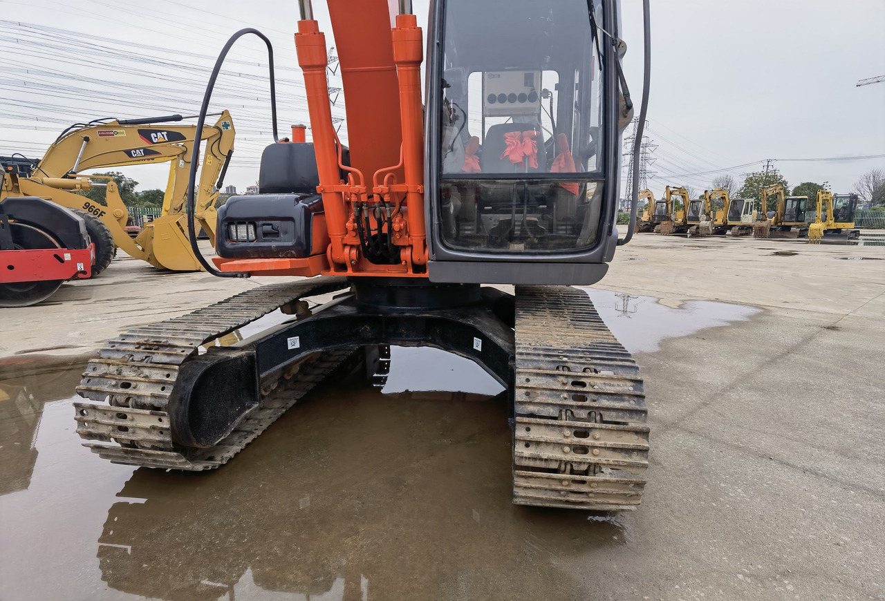 Hitachi ZX120-6 Excavator - Bager gusjeničar: slika Hitachi ZX120-6 Excavator - Bager gusjeničar Hitachi ZX120-6 Excavator - Bager gusjeničar: slika Hitachi ZX120-6 Excavator - Bager gusjeničar