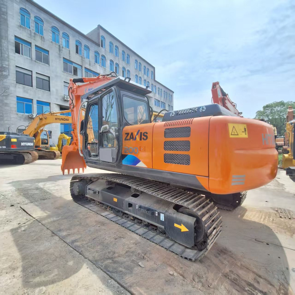 Hitachi ZX200 Excavator - Bager gusjeničar: slika Hitachi ZX200 Excavator - Bager gusjeničar Hitachi ZX200 Excavator - Bager gusjeničar: slika Hitachi ZX200 Excavator - Bager gusjeničar