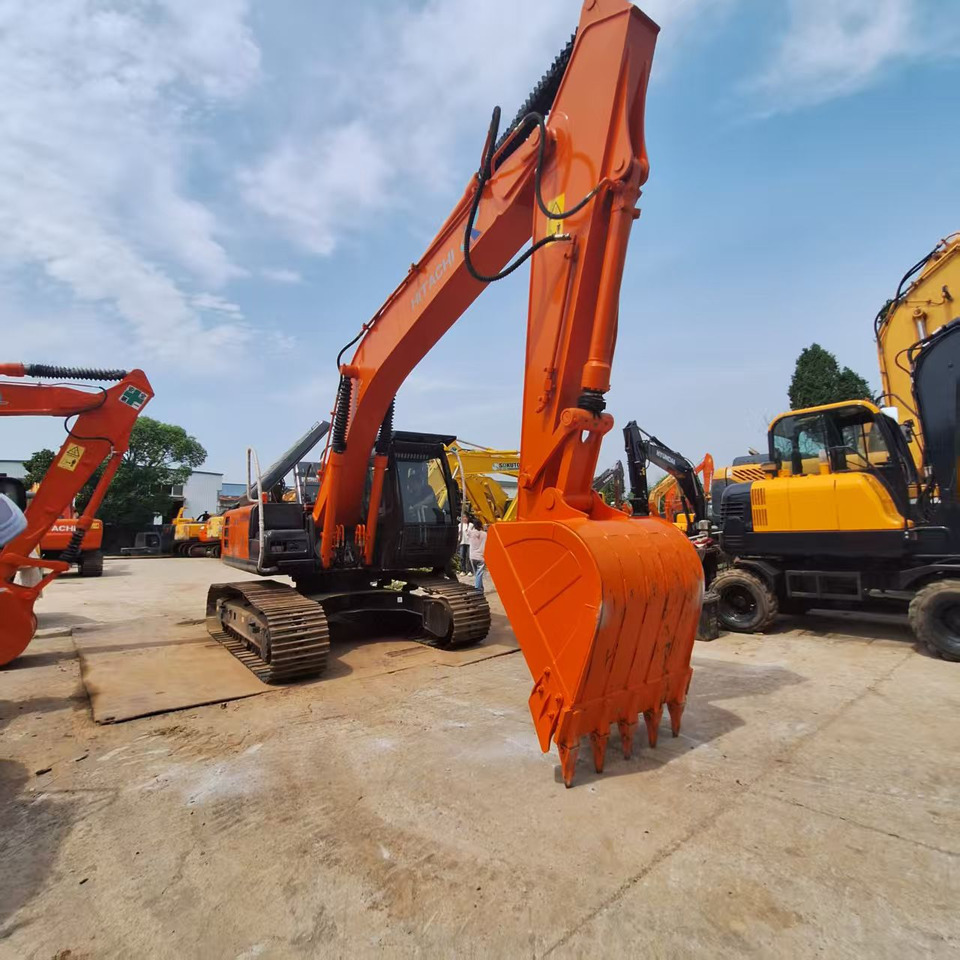 Hitachi ZX200 Excavator - Bager gusjeničar: slika Hitachi ZX200 Excavator - Bager gusjeničar Hitachi ZX200 Excavator - Bager gusjeničar: slika Hitachi ZX200 Excavator - Bager gusjeničar
