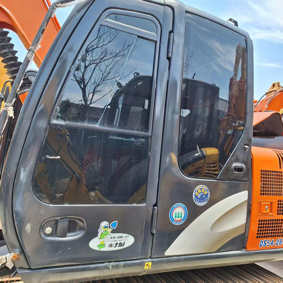 Hitachi ZX70 Excavator - Mini bager: slika Hitachi ZX70 Excavator - Mini bager Hitachi ZX70 Excavator - Mini bager: slika Hitachi ZX70 Excavator - Mini bager
