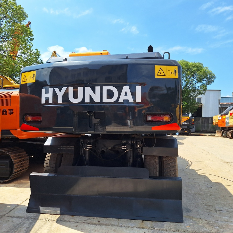 Hyundai 210w-9 wheel excavator - Bager na kotačima: slika Hyundai 210w-9 wheel excavator - Bager na kotačima Hyundai 210w-9 wheel excavator - Bager na kotačima: slika Hyundai 210w-9 wheel excavator - Bager na kotačima