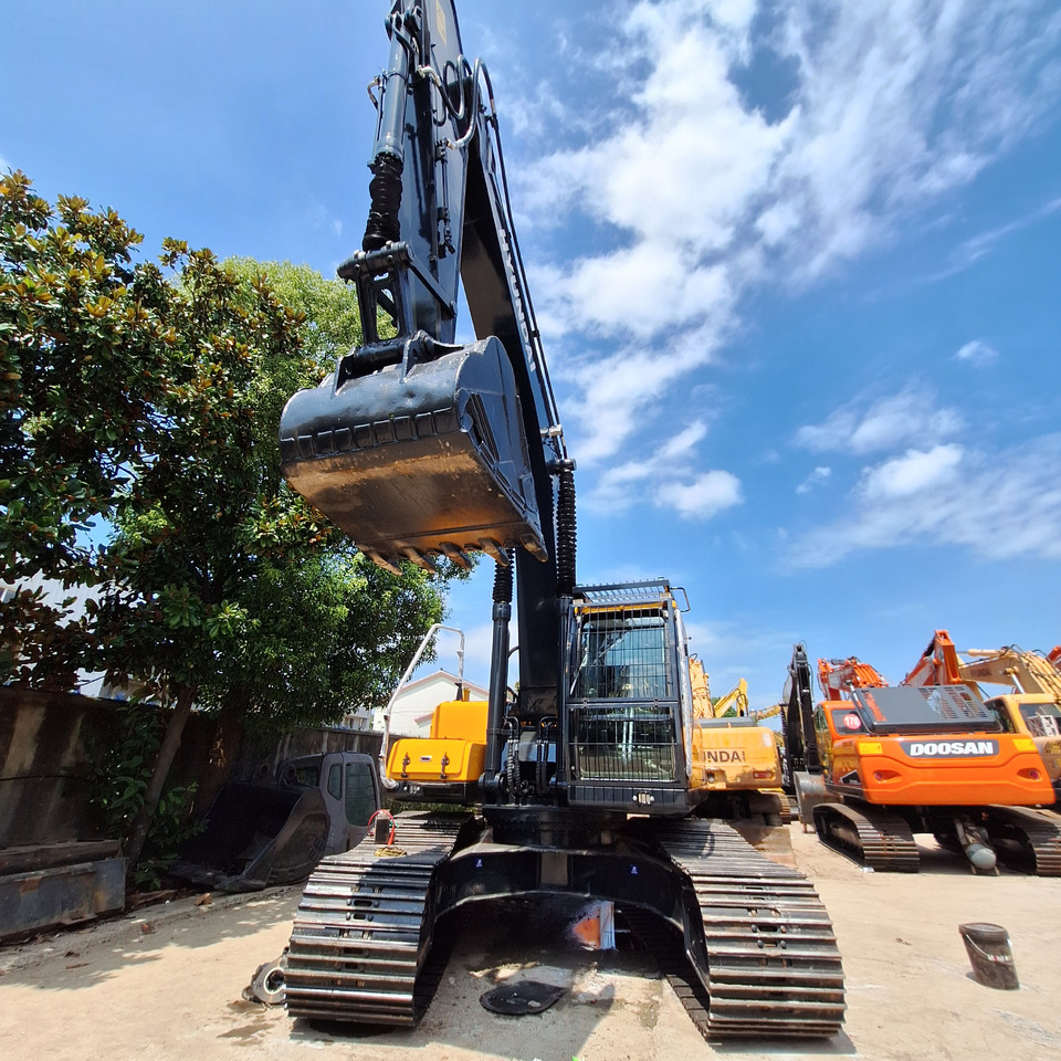 Hyundai 305LC-9T Excavator - Bager gusjeničar: slika Hyundai 305LC-9T Excavator - Bager gusjeničar Hyundai 305LC-9T Excavator - Bager gusjeničar: slika Hyundai 305LC-9T Excavator - Bager gusjeničar