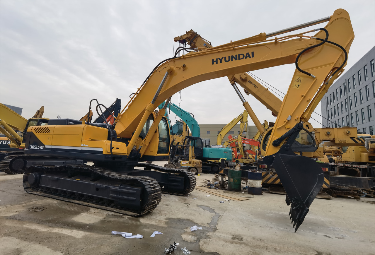 Hyundai 305LC-9T Excavator - Bager gusjeničar: slika  Hyundai 305LC-9T Excavator - Bager gusjeničar Hyundai 305LC-9T Excavator - Bager gusjeničar: slika  Hyundai 305LC-9T Excavator - Bager gusjeničar