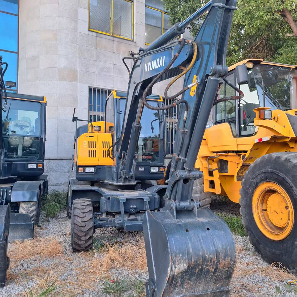 Hyundai 60wvs  excavator - Bager na kotačima: slika  Hyundai 60wvs  excavator - Bager na kotačima Hyundai 60wvs  excavator - Bager na kotačima: slika  Hyundai 60wvs  excavator - Bager na kotačima