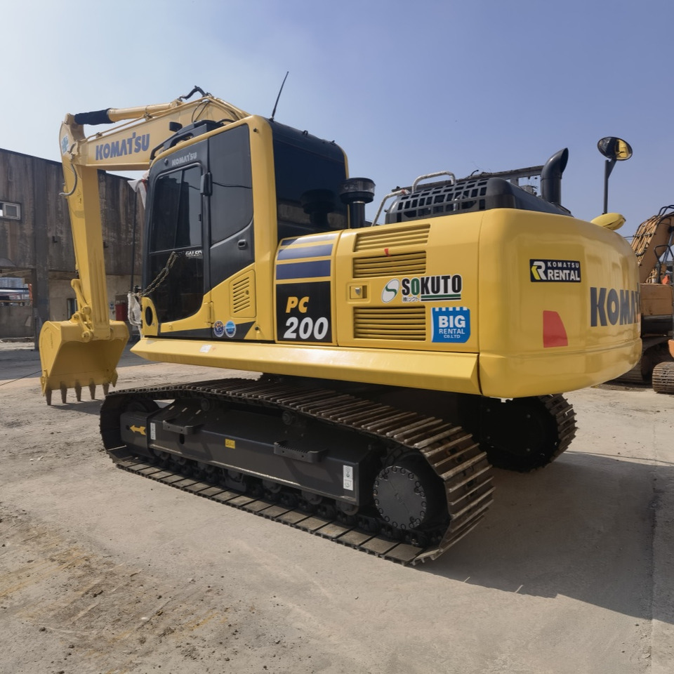 Komatsu PC220-8 Excavator - Bager gusjeničar: slika Komatsu PC220-8 Excavator - Bager gusjeničar Komatsu PC220-8 Excavator - Bager gusjeničar: slika Komatsu PC220-8 Excavator - Bager gusjeničar