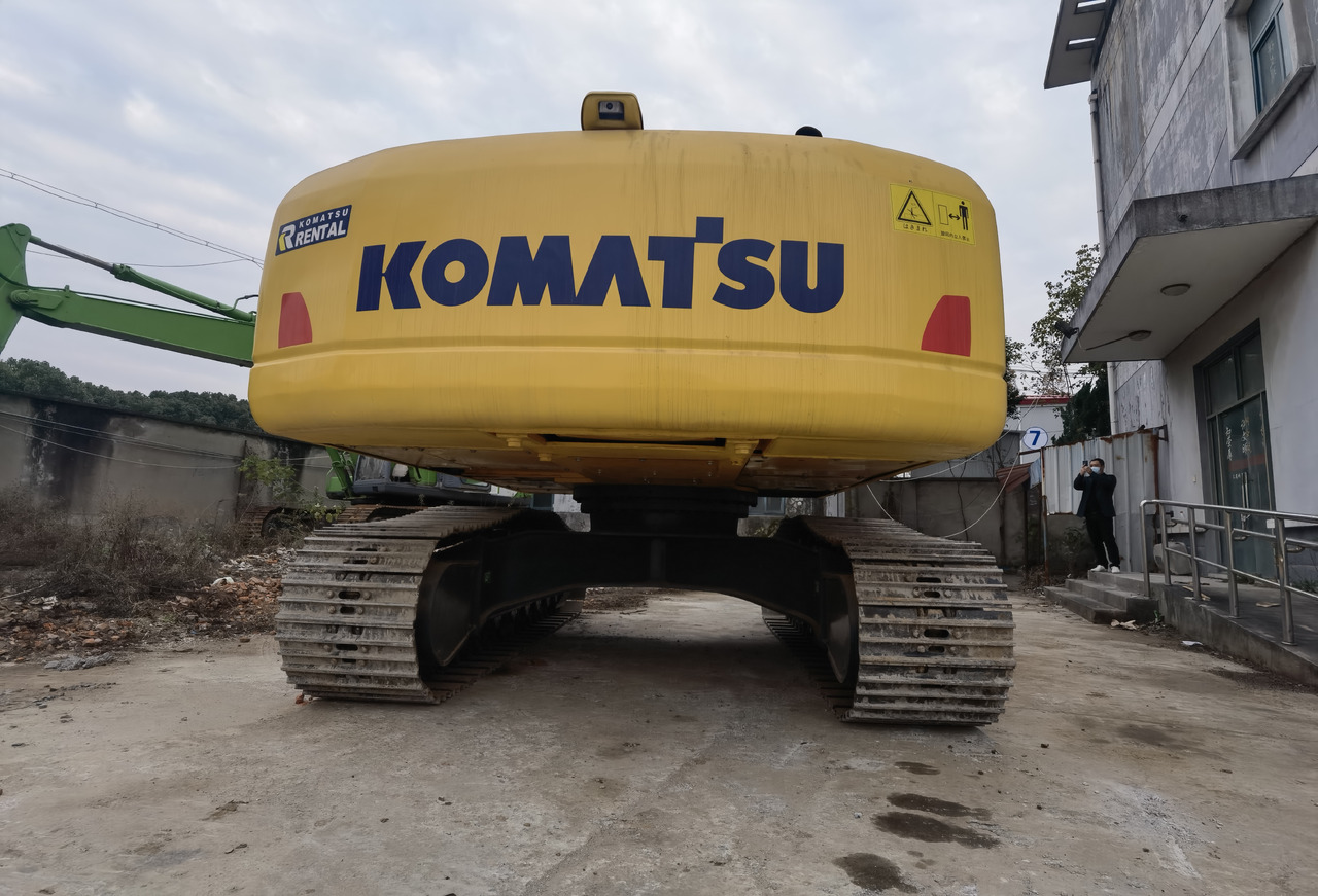 Komatsu PC220-8 Excavator - Bager gusjeničar: slika Komatsu PC220-8 Excavator - Bager gusjeničar Komatsu PC220-8 Excavator - Bager gusjeničar: slika Komatsu PC220-8 Excavator - Bager gusjeničar