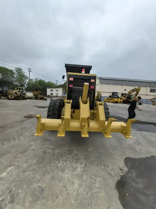 Original Caterpillar brand motor grader 140K CAT road construction grader USA made 140K for sale - Grejder: slika Original Caterpillar brand motor grader 140K CAT road construction grader USA made 140K for sale - Grejder Original Caterpillar brand motor grader 140K CAT road construction grader USA made 140K for sale - Grejder: slika Original Caterpillar brand motor grader 140K CAT road construction grader USA made 140K for sale - Grejder