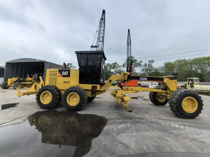 Original Caterpillar brand motor grader 140K CAT road construction grader USA made 140K for sale - Grejder: slika Original Caterpillar brand motor grader 140K CAT road construction grader USA made 140K for sale - Grejder Original Caterpillar brand motor grader 140K CAT road construction grader USA made 140K for sale - Grejder: slika Original Caterpillar brand motor grader 140K CAT road construction grader USA made 140K for sale - Grejder