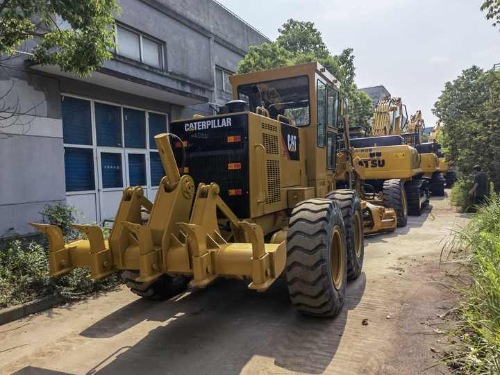 Original Japan caterpillar used motor grader 140H for sale CAT 140H 120H 120K second hand grader - Grejder: slika Original Japan caterpillar used motor grader 140H for sale CAT 140H 120H 120K second hand grader - Grejder Original Japan caterpillar used motor grader 140H for sale CAT 140H 120H 120K second hand grader - Grejder: slika Original Japan caterpillar used motor grader 140H for sale CAT 140H 120H 120K second hand grader - Grejder