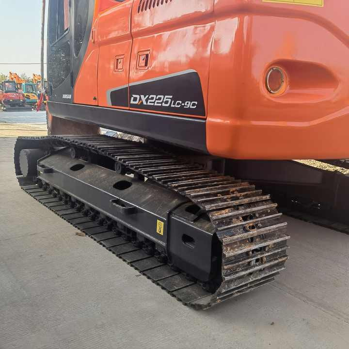 Original Used Excavators Doosan Dx225 Crawler Excavator 22 ton doosan DX22LC used Korea made Doosan excavator - Bager gusjeničar: slika Original Used Excavators Doosan Dx225 Crawler Excavator 22 ton doosan DX22LC used Korea made Doosan excavator - Bager gusjeničar Original Used Excavators Doosan Dx225 Crawler Excavator 22 ton doosan DX22LC used Korea made Doosan excavator - Bager gusjeničar: slika Original Used Excavators Doosan Dx225 Crawler Excavator 22 ton doosan DX22LC used Korea made Doosan excavator - Bager gusjeničar