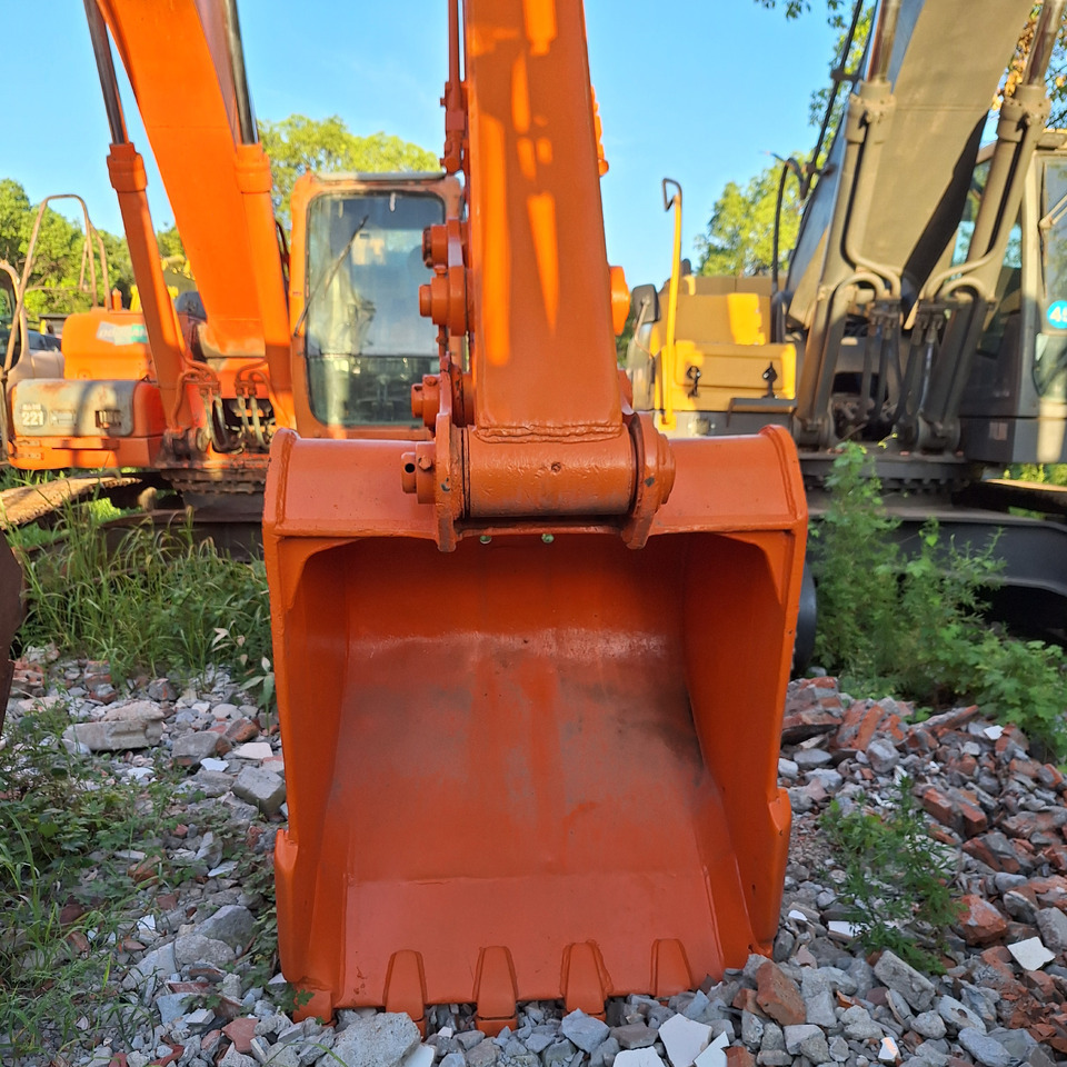Bager Second hand Hitachi ZX210 excavator: slika Bager Second hand Hitachi ZX210 excavator