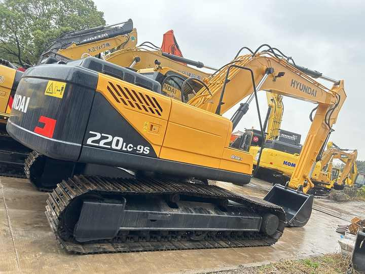 Second-hand second hand used hyundai 220 lc 9s 220lc used machine excavator - Bager gusjeničar: slika  Second-hand second hand used hyundai 220 lc 9s 220lc used machine excavator - Bager gusjeničar Second-hand second hand used hyundai 220 lc 9s 220lc used machine excavator - Bager gusjeničar: slika  Second-hand second hand used hyundai 220 lc 9s 220lc used machine excavator - Bager gusjeničar