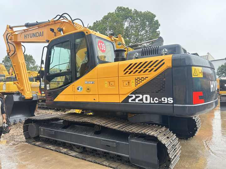 Second-hand second hand used hyundai 220 lc 9s 220lc used machine excavator - Bager gusjeničar: slika  Second-hand second hand used hyundai 220 lc 9s 220lc used machine excavator - Bager gusjeničar Second-hand second hand used hyundai 220 lc 9s 220lc used machine excavator - Bager gusjeničar: slika  Second-hand second hand used hyundai 220 lc 9s 220lc used machine excavator - Bager gusjeničar