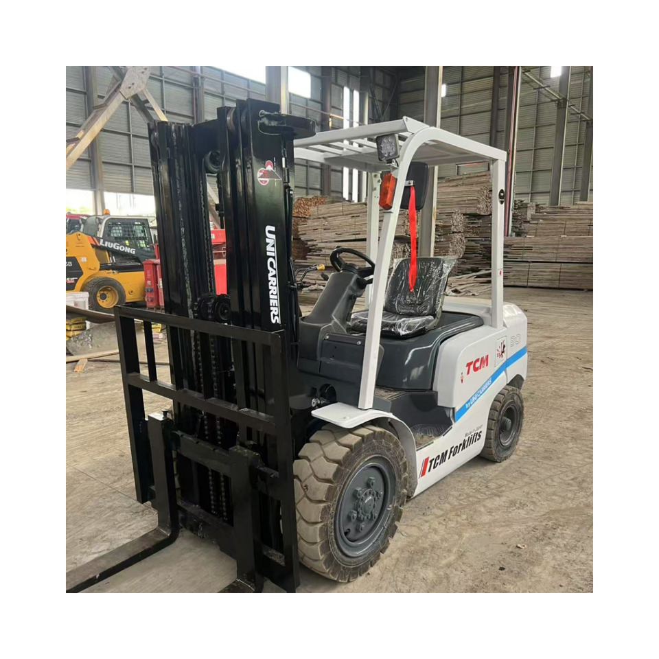 TCM FD30 Forklift - Diesel viličar: slika TCM FD30 Forklift - Diesel viličar TCM FD30 Forklift - Diesel viličar: slika TCM FD30 Forklift - Diesel viličar