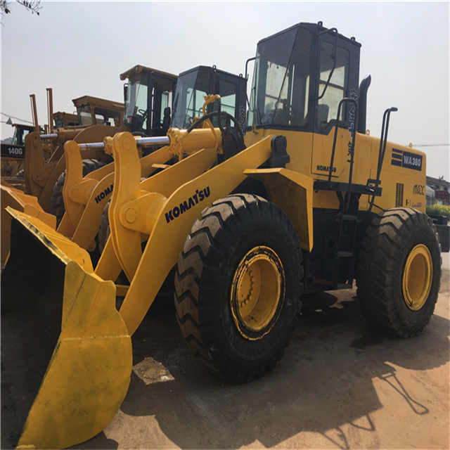 Second hand wheel loader Komatsu used Wheel loader WA320-3 WA320-1 WA380-3 cheap for sale - Utovarivač na kotačima: slika second hand wheel loader Komatsu used Wheel loader WA320-3 WA320-1 WA380-3 cheap for sale - Utovarivač na kotačima Second hand wheel loader Komatsu used Wheel loader WA320-3 WA320-1 WA380-3 cheap for sale - Utovarivač na kotačima: slika second hand wheel loader Komatsu used Wheel loader WA320-3 WA320-1 WA380-3 cheap for sale - Utovarivač na kotačima