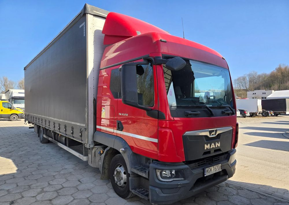 MAN TGL 12.250 - Kamion s ceradom: slika MAN TGL 12.250 - Kamion s ceradom MAN TGL 12.250 - Kamion s ceradom: slika MAN TGL 12.250 - Kamion s ceradom