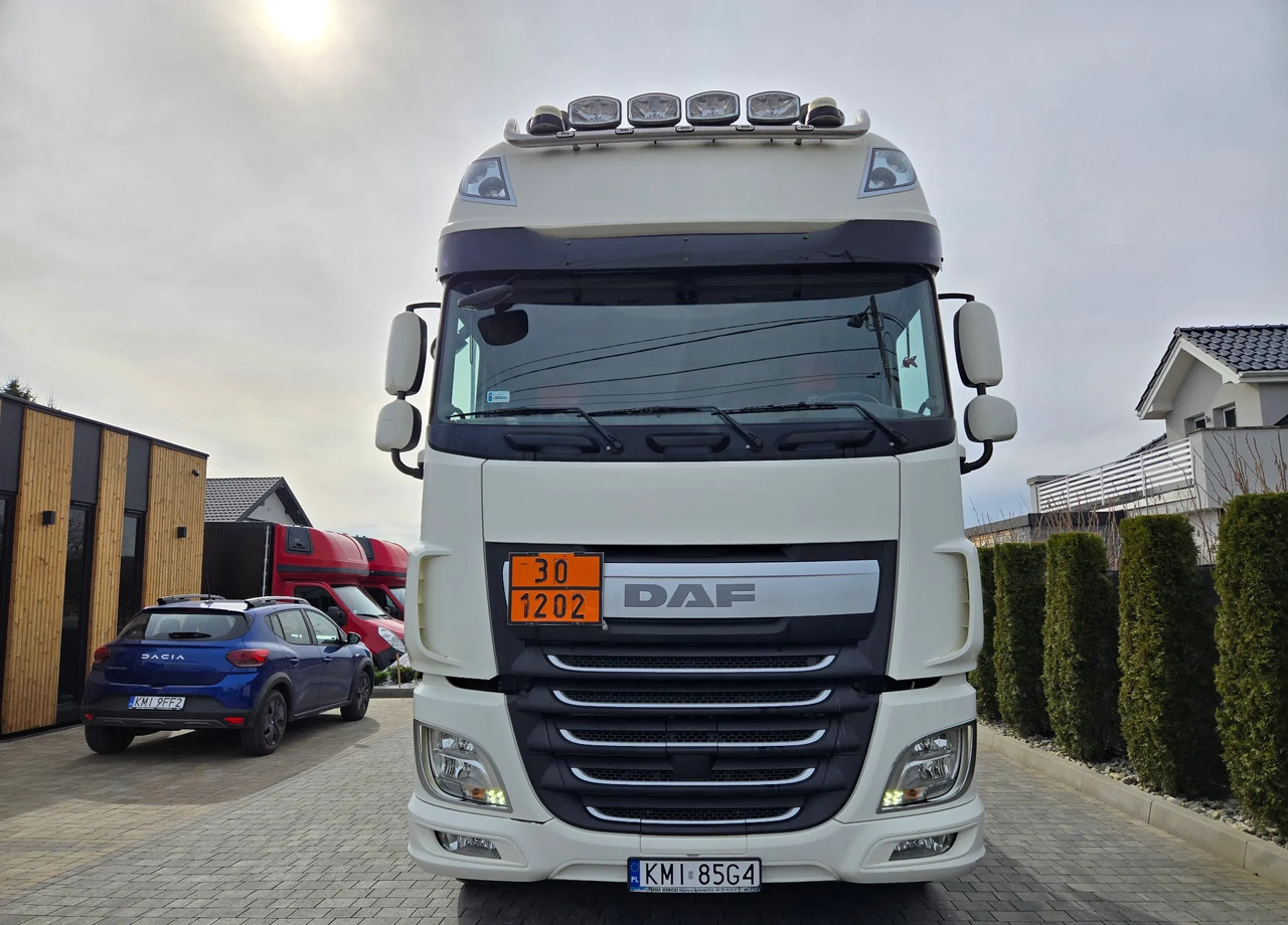 DAF XF 480 SUPER SPACE CAB - Tegljač: slika DAF XF 480 SUPER SPACE CAB - Tegljač DAF XF 480 SUPER SPACE CAB - Tegljač: slika DAF XF 480 SUPER SPACE CAB - Tegljač