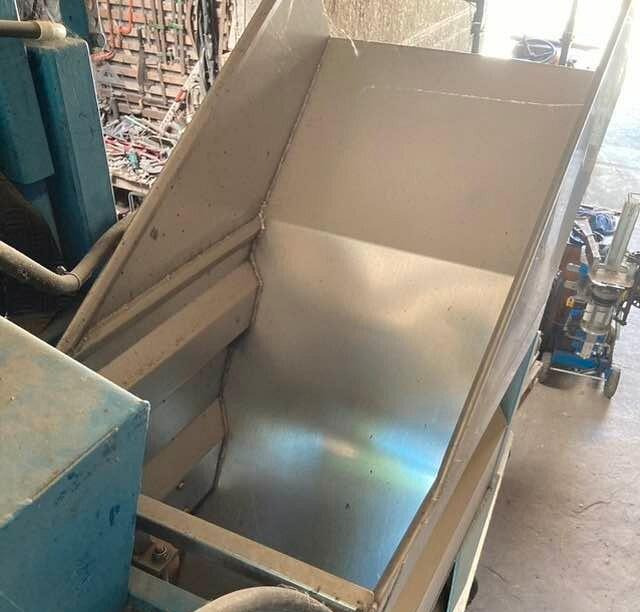 Vendemmiatrice Volentieri VG 2000/2 TA - Stroj za berbu grožđa: slika Vendemmiatrice Volentieri VG 2000/2 TA - Stroj za berbu grožđa Vendemmiatrice Volentieri VG 2000/2 TA - Stroj za berbu grožđa: slika Vendemmiatrice Volentieri VG 2000/2 TA - Stroj za berbu grožđa