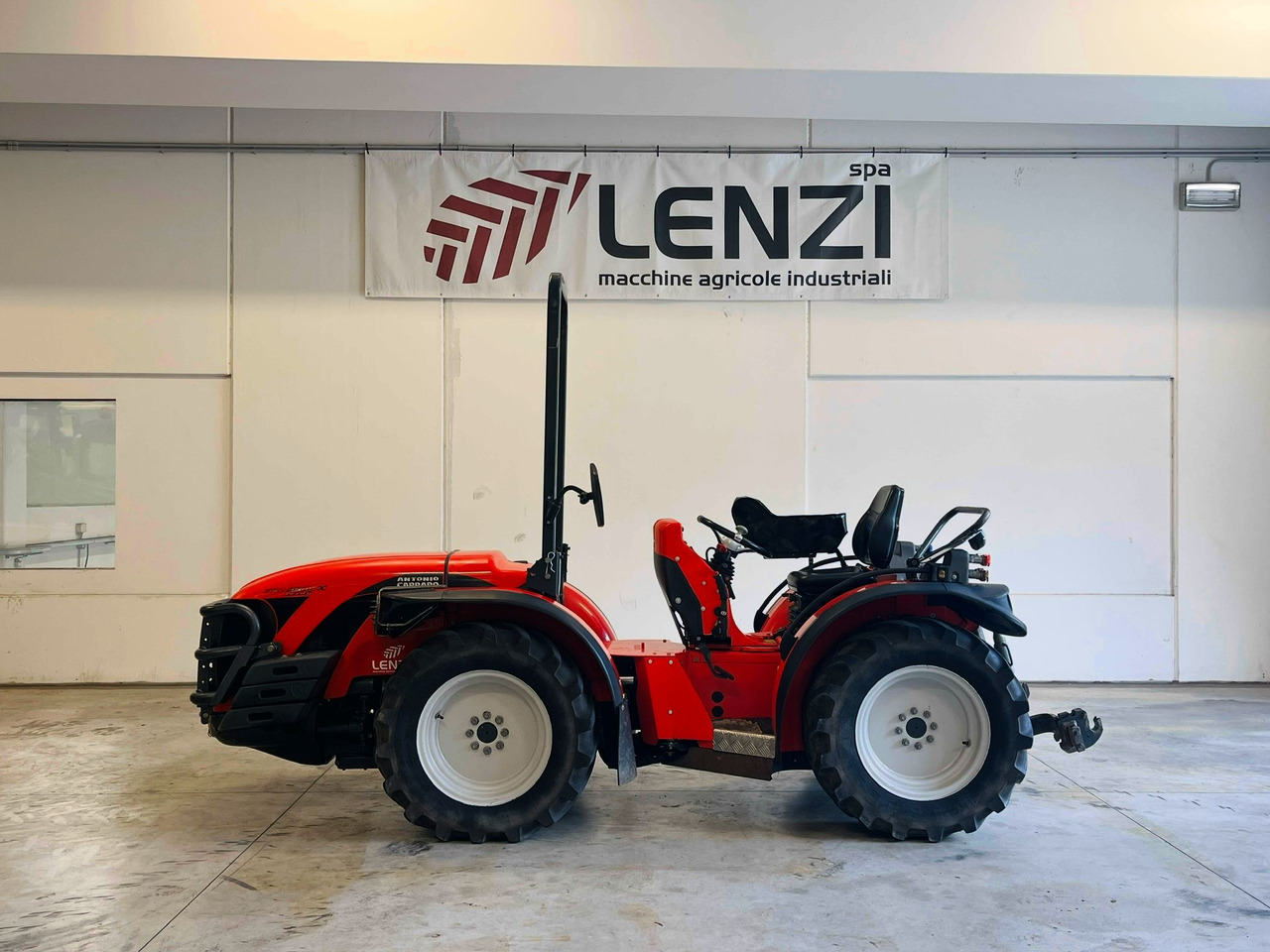 ANTONIO CARRARO SRH 9800 - Traktor: slika ANTONIO CARRARO SRH 9800 - Traktor ANTONIO CARRARO SRH 9800 - Traktor: slika ANTONIO CARRARO SRH 9800 - Traktor