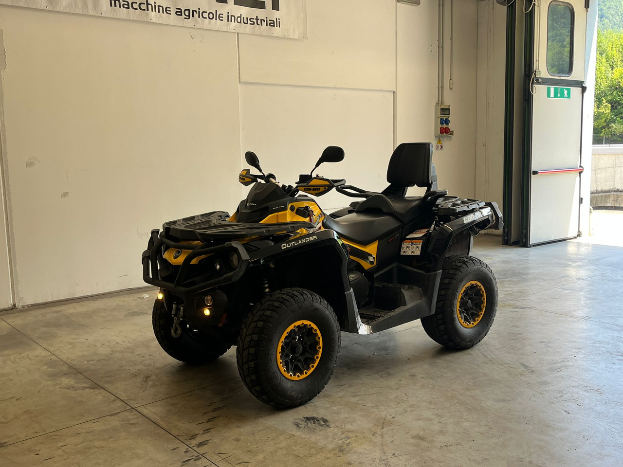 CAN-AM BRP OUTLANDER 1000 ROTAX 4X4 - ATV/ Quad vozilo: slika CAN-AM BRP OUTLANDER 1000 ROTAX 4X4 - ATV/ Quad vozilo CAN-AM BRP OUTLANDER 1000 ROTAX 4X4 - ATV/ Quad vozilo: slika CAN-AM BRP OUTLANDER 1000 ROTAX 4X4 - ATV/ Quad vozilo