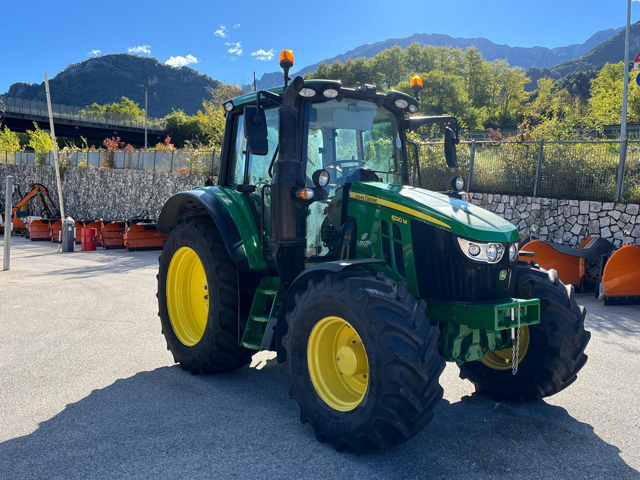 JOHN DEERE 6120 M - Traktor: slika JOHN DEERE 6120 M - Traktor JOHN DEERE 6120 M - Traktor: slika JOHN DEERE 6120 M - Traktor