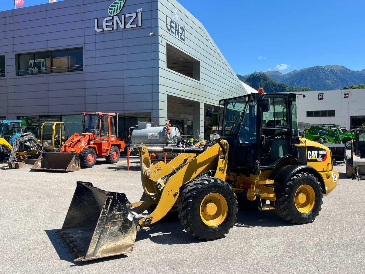 PALAGOMMATA CAT 908 M - Utovarivač na kotačima: slika PALAGOMMATA CAT 908 M - Utovarivač na kotačima PALAGOMMATA CAT 908 M - Utovarivač na kotačima: slika PALAGOMMATA CAT 908 M - Utovarivač na kotačima