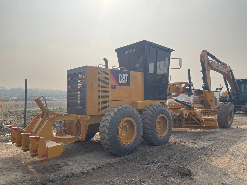 CAT 140 K - Grejder: slika CAT 140 K - Grejder CAT 140 K - Grejder: slika CAT 140 K - Grejder