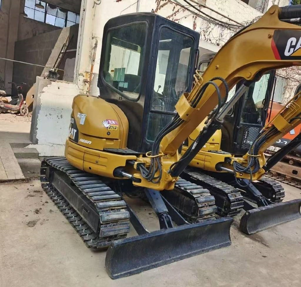 CAT 303 CR - Mini bager: slika CAT 303 CR - Mini bager CAT 303 CR - Mini bager: slika CAT 303 CR - Mini bager