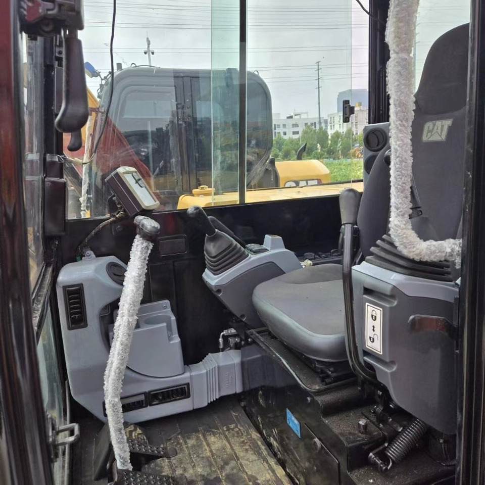 CAT 305  - Mini bager: slika CAT 305  - Mini bager CAT 305  - Mini bager: slika CAT 305  - Mini bager