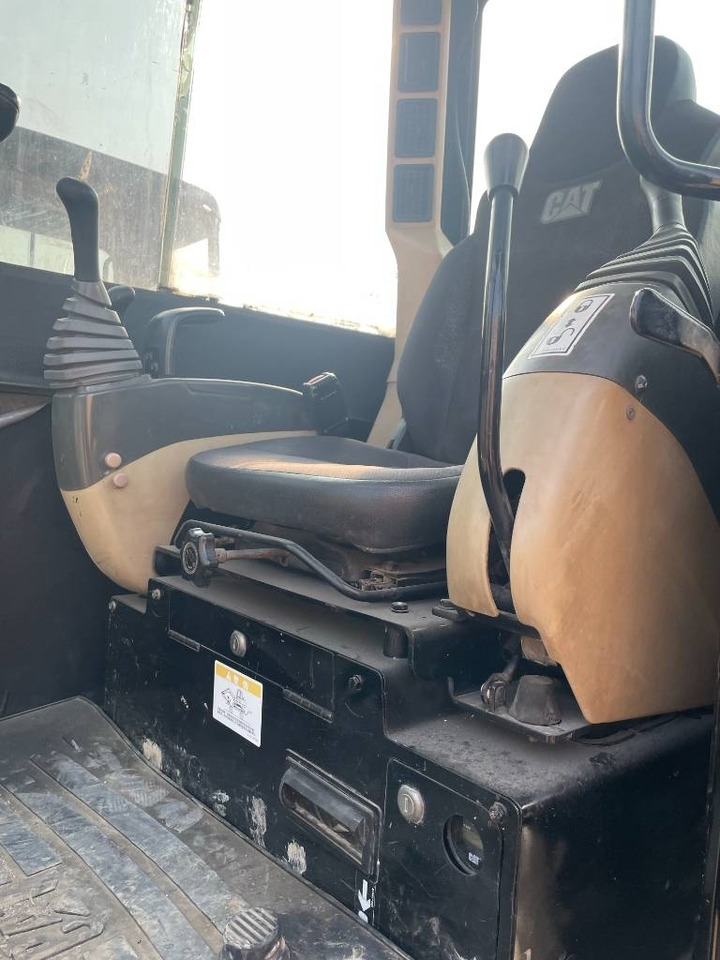 CAT 306 - Mini bager: slika CAT 306 - Mini bager CAT 306 - Mini bager: slika CAT 306 - Mini bager