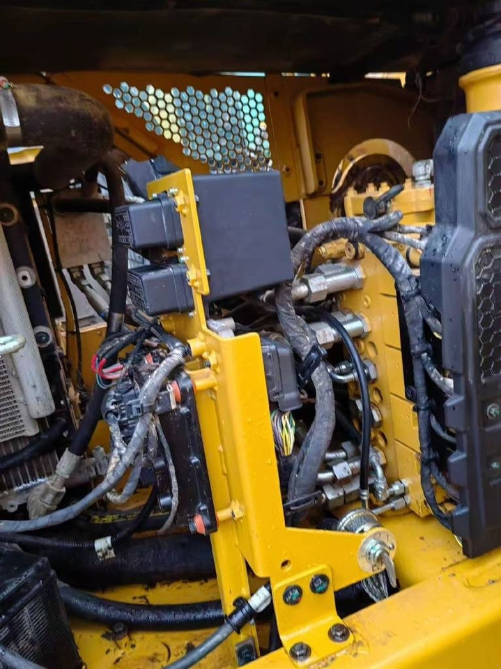 CAT 307.5 - Mini bager: slika CAT 307.5 - Mini bager CAT 307.5 - Mini bager: slika CAT 307.5 - Mini bager