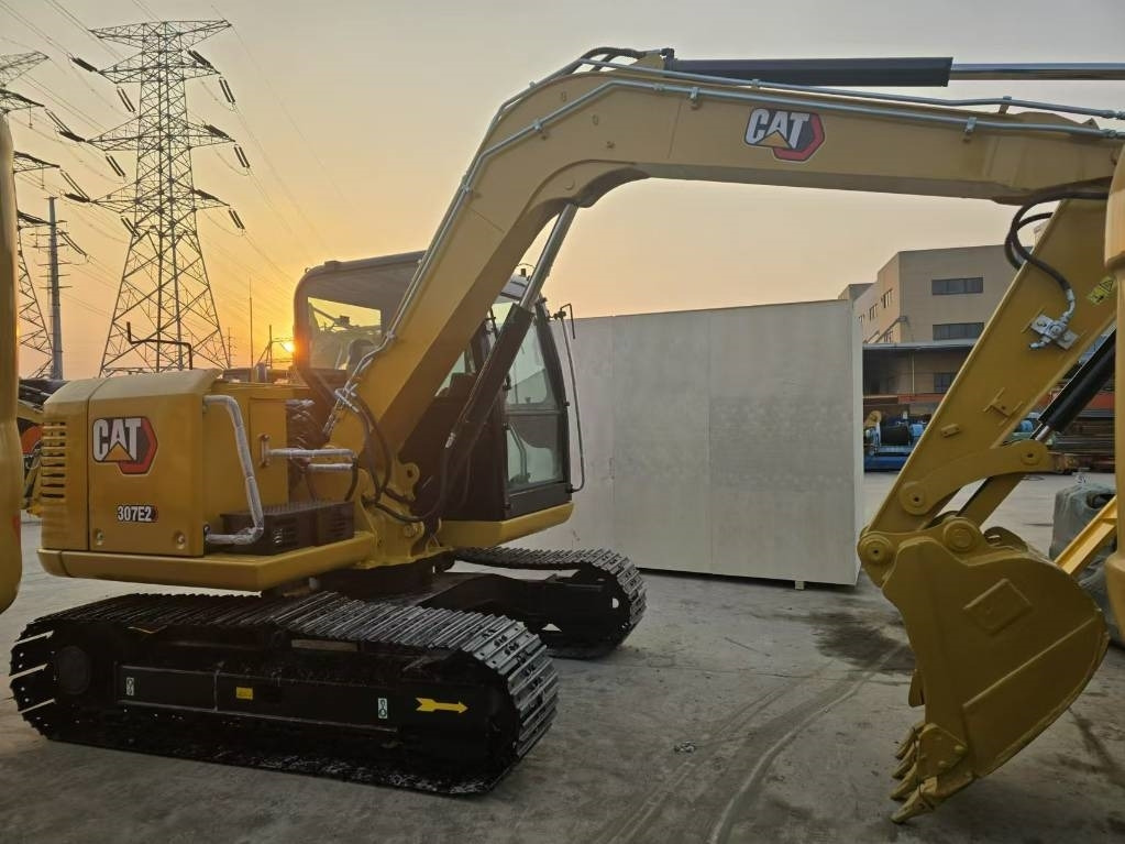 Zakup CAT 307  CAT 307: slika Zakup CAT 307  CAT 307