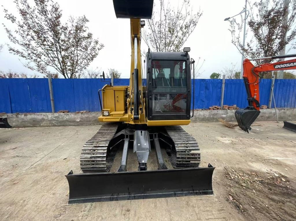 CAT 308 - Mini bager: slika CAT 308 - Mini bager CAT 308 - Mini bager: slika CAT 308 - Mini bager