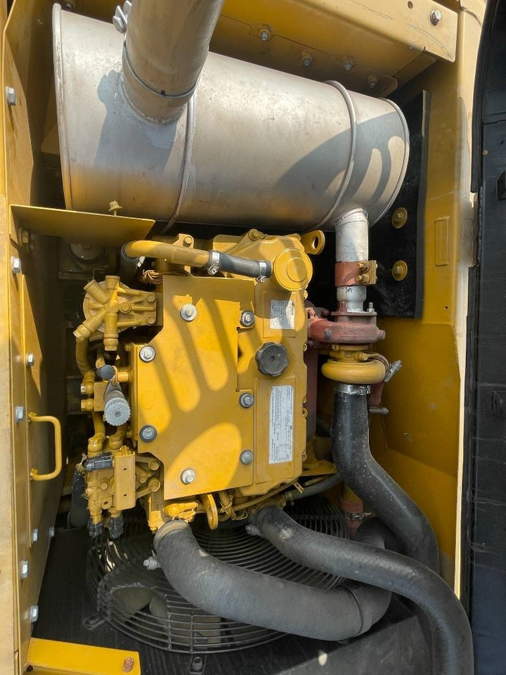 Bager gusjeničar CAT 315: slika Bager gusjeničar CAT 315