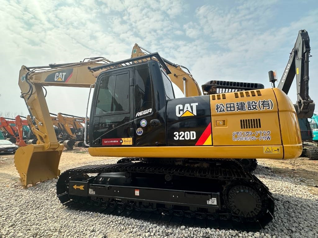 CAT 320 D - Bager gusjeničar: slika CAT 320 D - Bager gusjeničar CAT 320 D - Bager gusjeničar: slika CAT 320 D - Bager gusjeničar