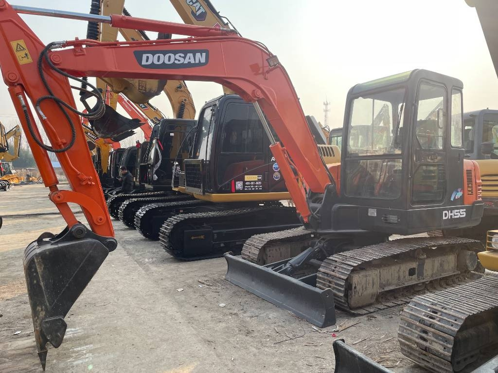 Doosan DH 55 - Mini bager: slika Doosan DH 55 - Mini bager Doosan DH 55 - Mini bager: slika Doosan DH 55 - Mini bager