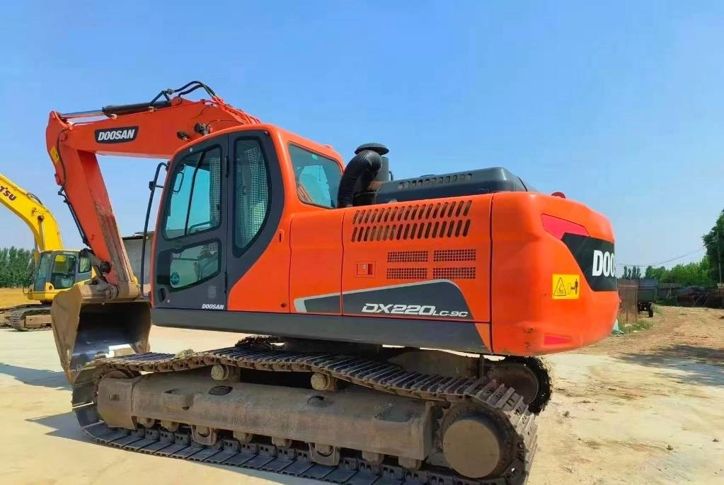 Doosan DX 200 - Bager gusjeničar: slika Doosan DX 200 - Bager gusjeničar Doosan DX 200 - Bager gusjeničar: slika Doosan DX 200 - Bager gusjeničar