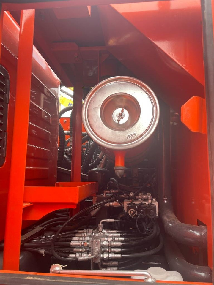 Doosan DX 225 - Bager gusjeničar: slika Doosan DX 225 - Bager gusjeničar Doosan DX 225 - Bager gusjeničar: slika Doosan DX 225 - Bager gusjeničar