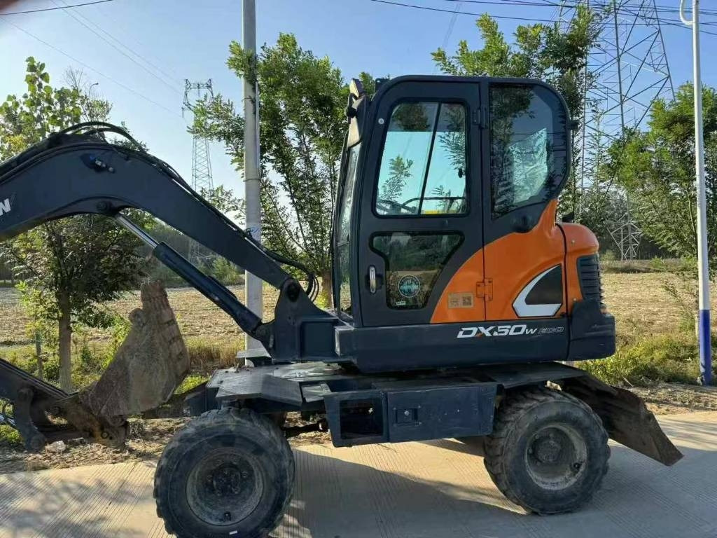 Doosan DX 60 - Bager gusjeničar: slika Doosan DX 60 - Bager gusjeničar Doosan DX 60 - Bager gusjeničar: slika Doosan DX 60 - Bager gusjeničar