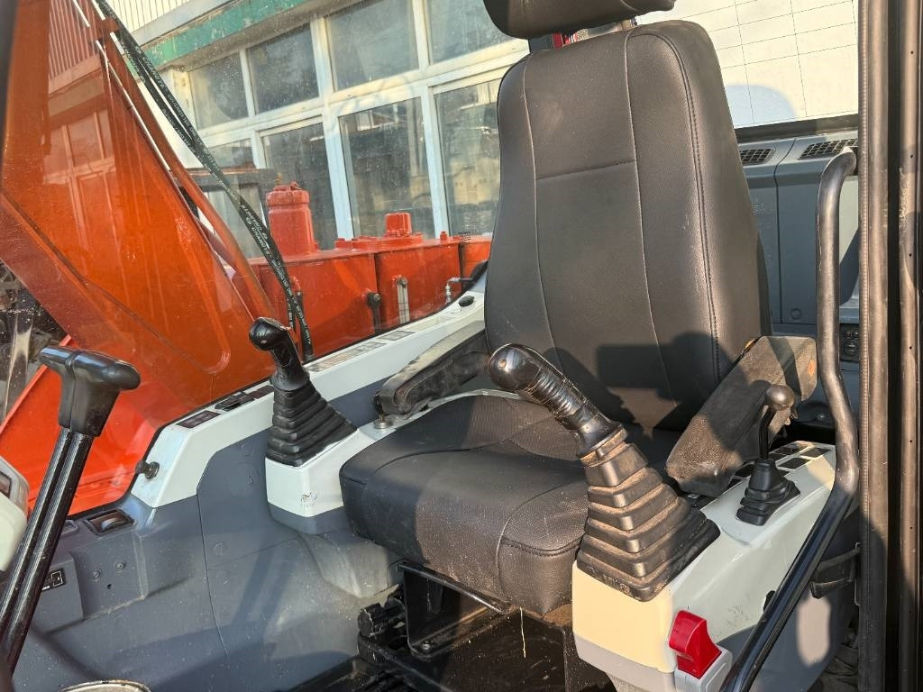 Doosan DX 75 - Bager gusjeničar: slika Doosan DX 75 - Bager gusjeničar Doosan DX 75 - Bager gusjeničar: slika Doosan DX 75 - Bager gusjeničar