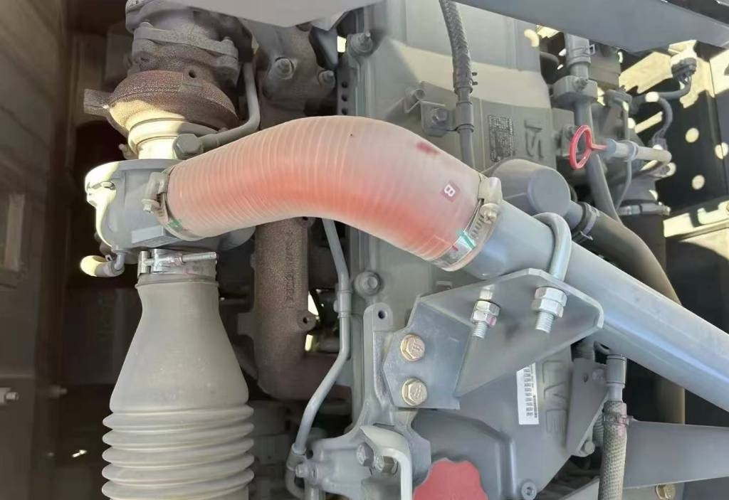 Hitachi 250 - Bager gusjeničar: slika Hitachi 250 - Bager gusjeničar Hitachi 250 - Bager gusjeničar: slika Hitachi 250 - Bager gusjeničar