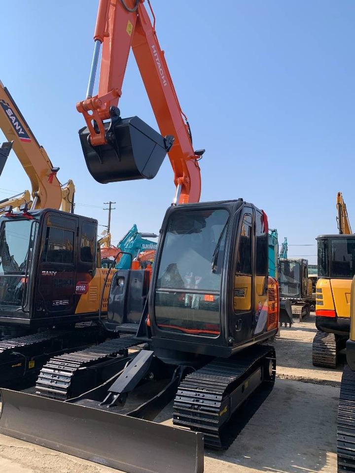 Hitachi 70 - Bager gusjeničar: slika Hitachi 70 - Bager gusjeničar Hitachi 70 - Bager gusjeničar: slika Hitachi 70 - Bager gusjeničar