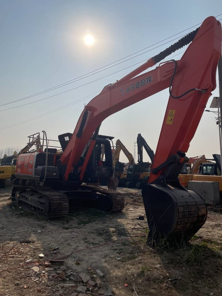 Zakup Hitachi ZX 240  Hitachi ZX 240: slika Zakup Hitachi ZX 240  Hitachi ZX 240