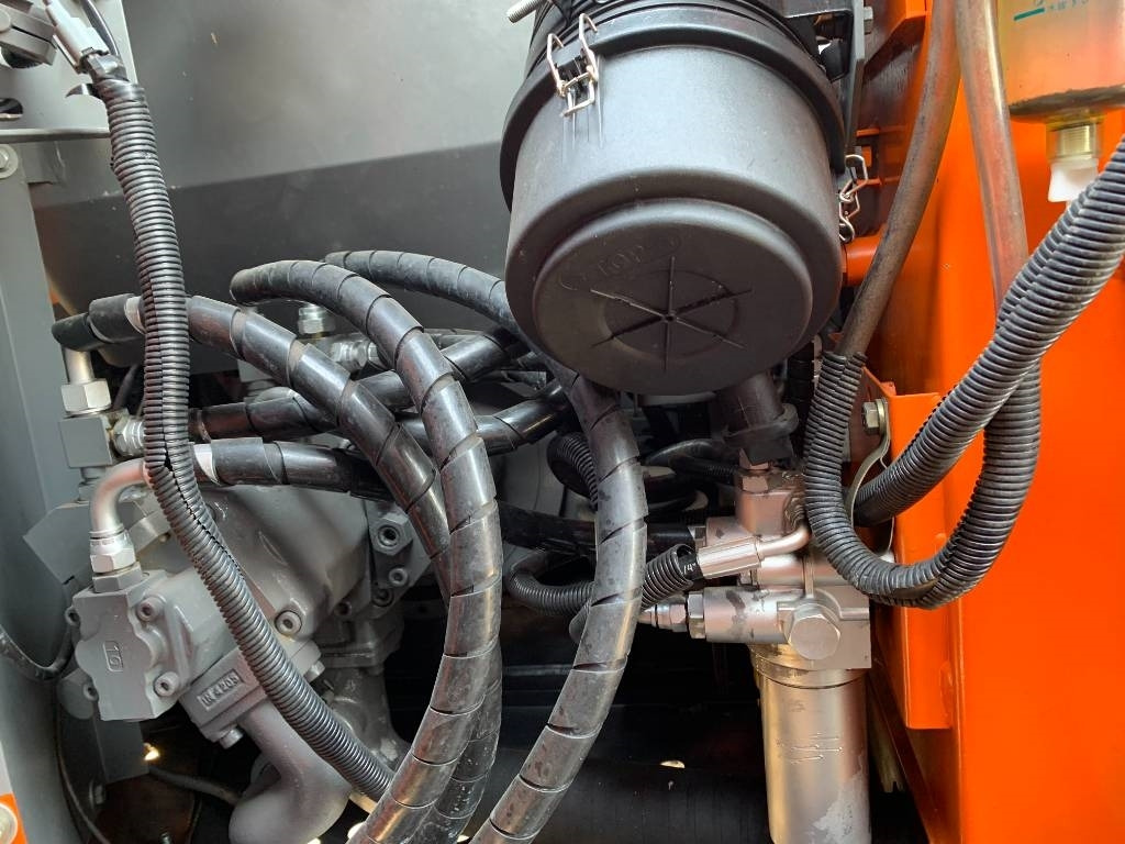 Hitachi ZX 70 - Mini bager: slika Hitachi ZX 70 - Mini bager Hitachi ZX 70 - Mini bager: slika Hitachi ZX 70 - Mini bager